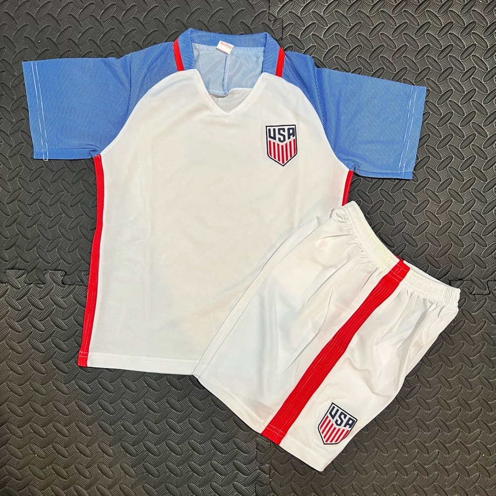 Beautiful unisex (boys and girls) USA set jersey+ short.